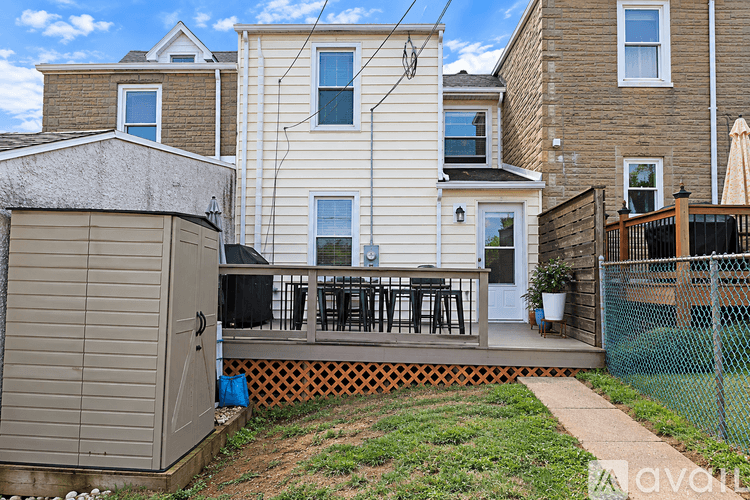 Conshohocken Townhome: 106 Josephine Avenue
