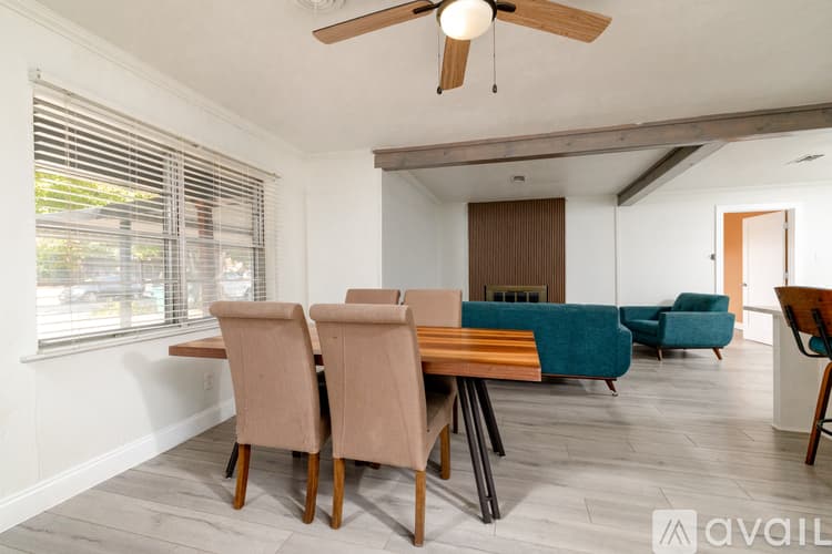 Haltom City House: 4400 Jane Anne St