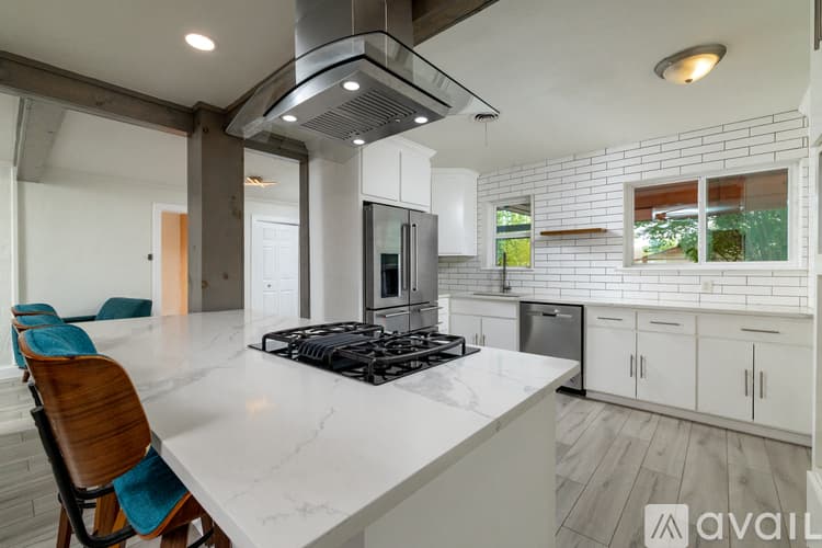 Haltom City House: 4400 Jane Anne St