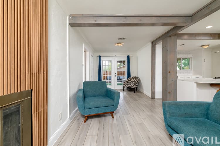Haltom City House: 4400 Jane Anne St