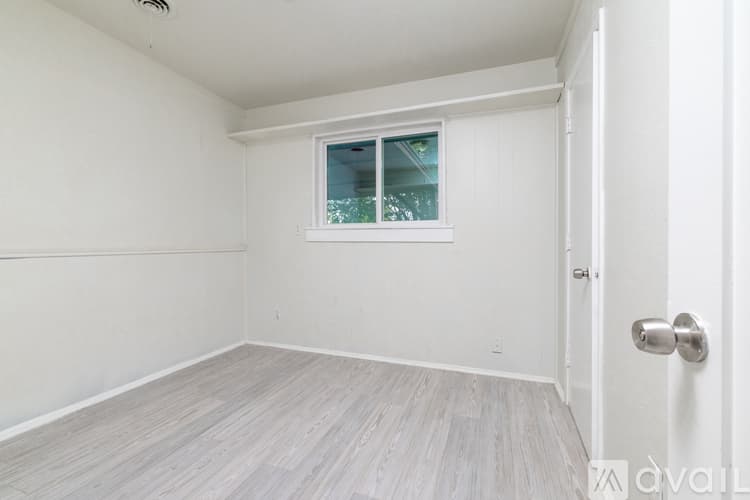 Haltom City House: 4400 Jane Anne St