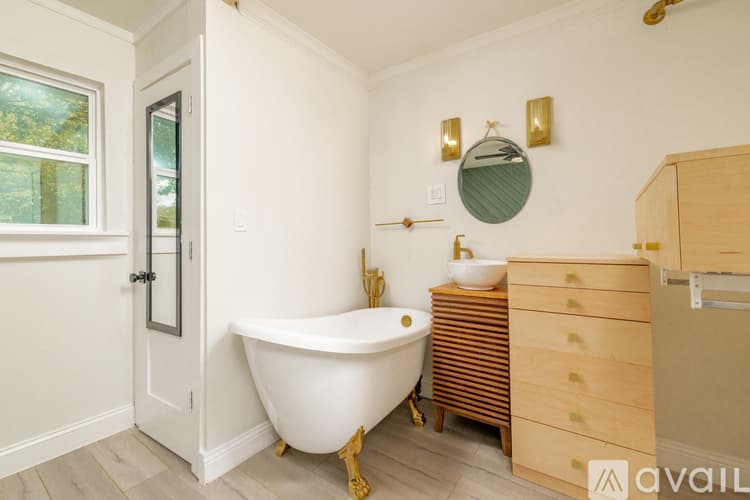 Haltom City House: 4400 Jane Anne St