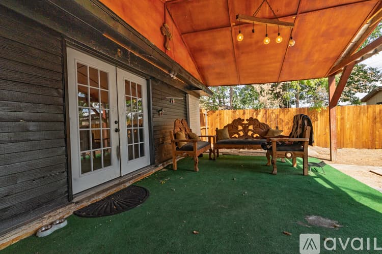 Haltom City House: 4400 Jane Anne St