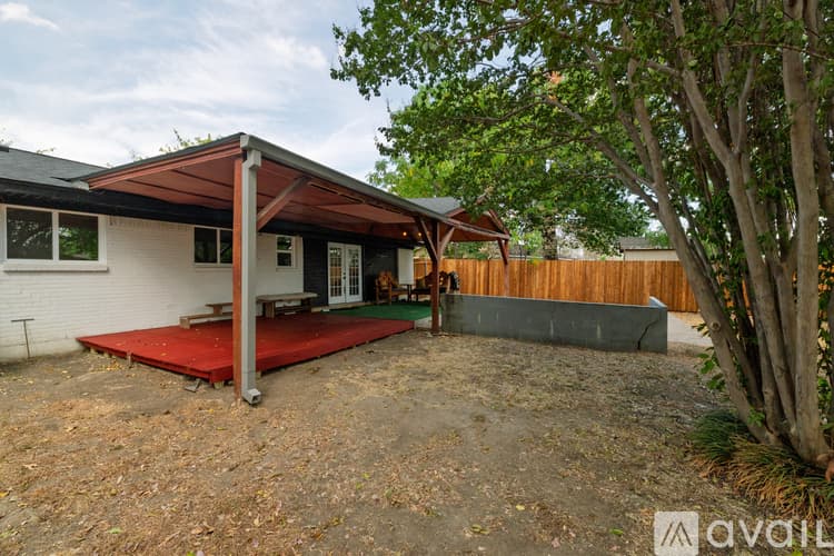 Haltom City House: 4400 Jane Anne St