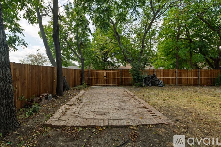 Haltom City House: 4400 Jane Anne St