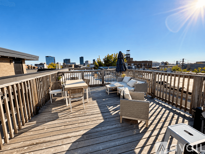 Chicago Apartment: 1344 W Ohio St