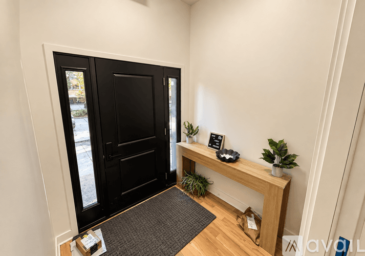 Chicago Apartment: 1344 W Ohio St
