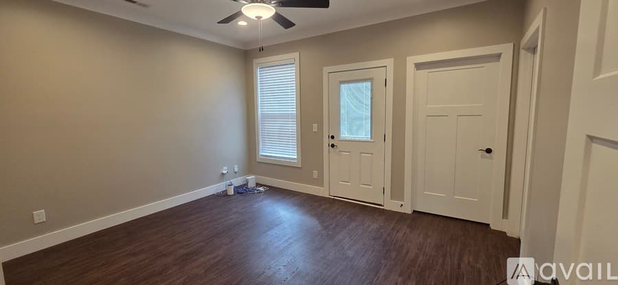 Cleveland House: 592 Westover Drive Southwest