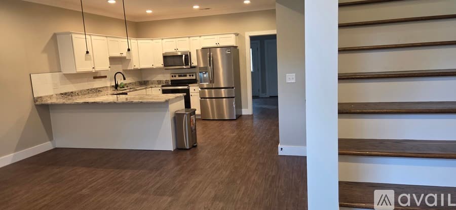 Cleveland House: 592 Westover Drive Southwest