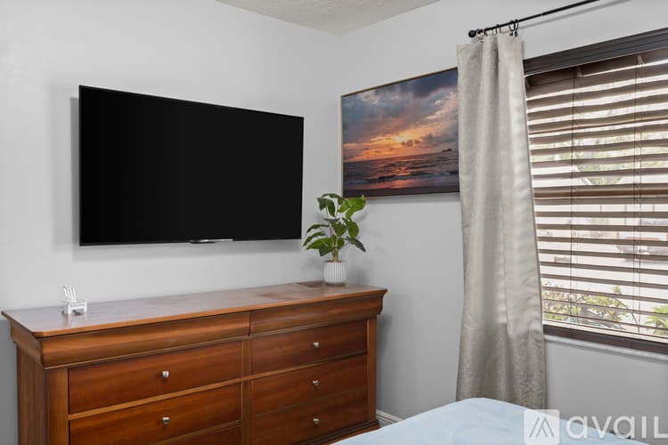 Tampa Townhome: 13011 Purdue Pl
