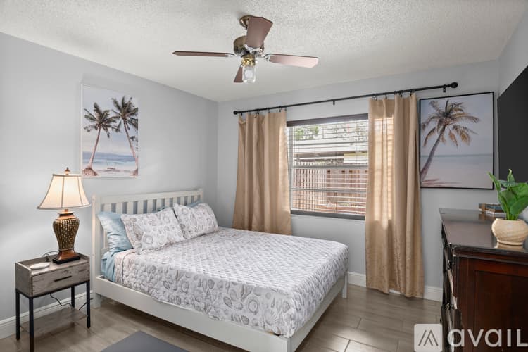 Tampa Townhome: 13011 Purdue Pl