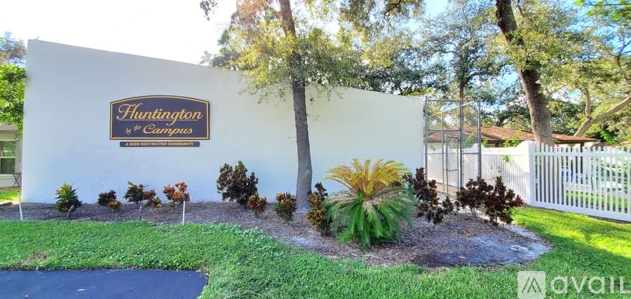 Tampa Townhome: 13011 Purdue Pl