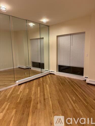 Boston Apartment: 390 Riverway