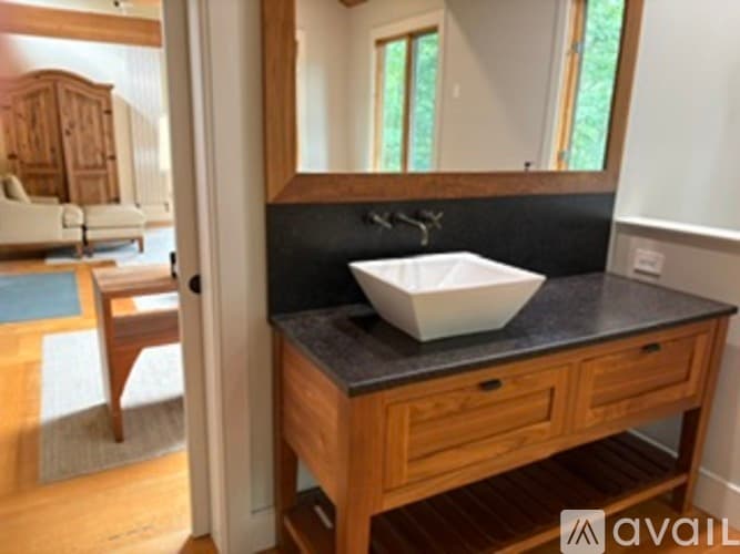 Stonington House: 276 North Anguilla Road
