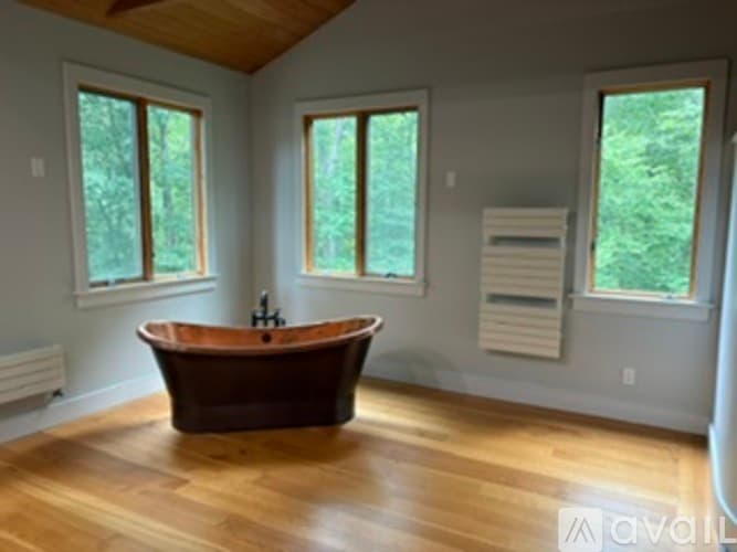 Stonington House: 276 North Anguilla Road
