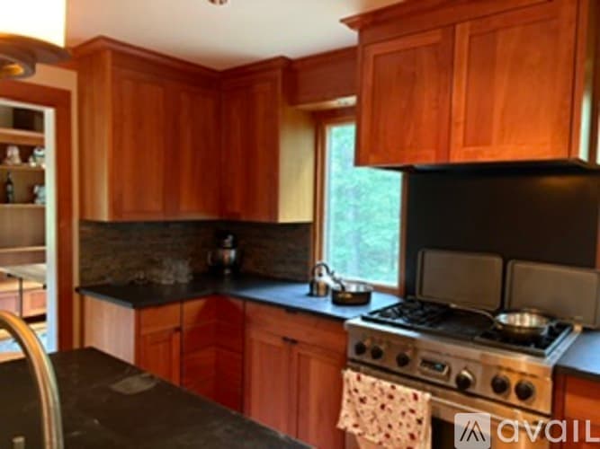 Stonington House: 276 North Anguilla Road