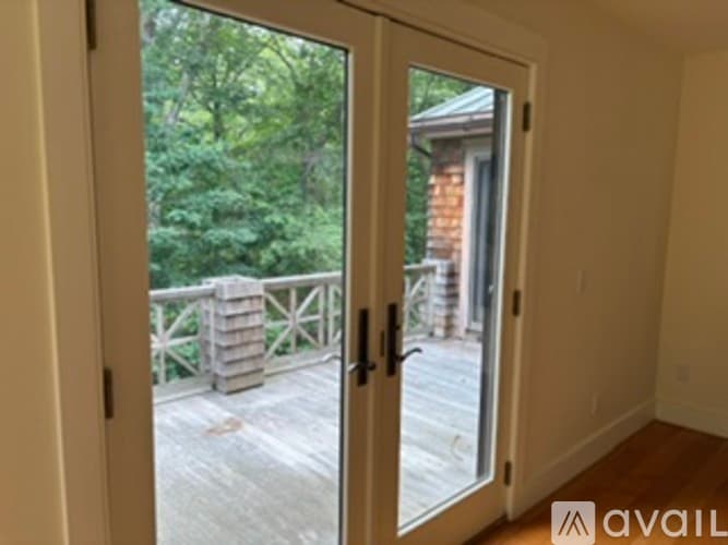 Stonington House: 276 North Anguilla Road