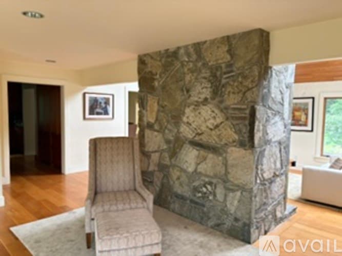 Stonington House: 276 North Anguilla Road