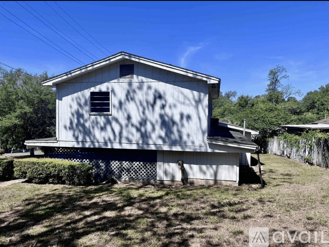 Tallahassee Apartment: 1101 Abraham Street