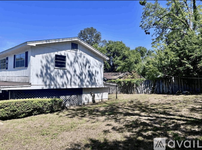 Tallahassee Apartment: 1101 Abraham Street