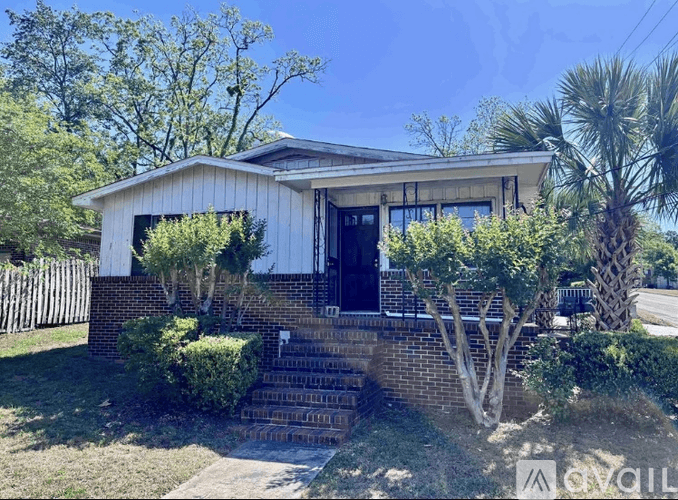 Tallahassee Apartment: 1101 Abraham Street