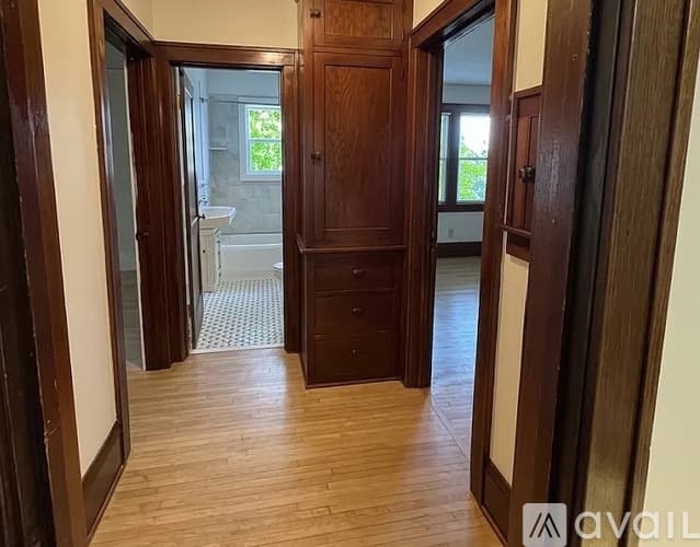 West Saint Paul Apartment: 930 Dodd Rd