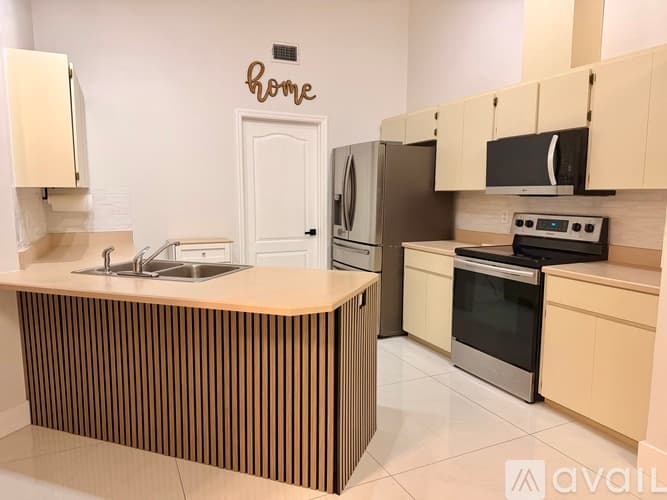 Palm Coast House: 42 Potterville Lane