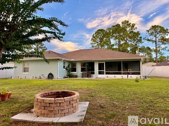 Palm Coast House: 42 Potterville Lane
