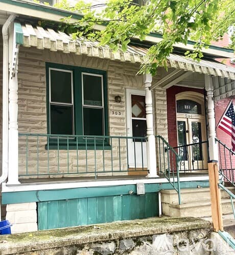 West Reading House: 303 Chestnut St