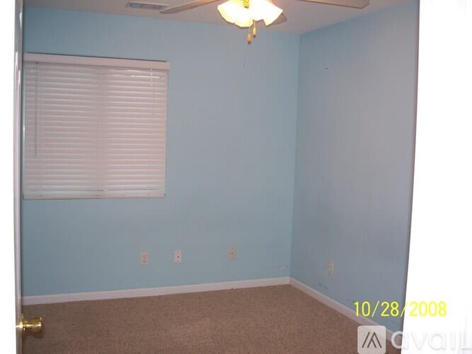 Oakdale House: 446 West J Street