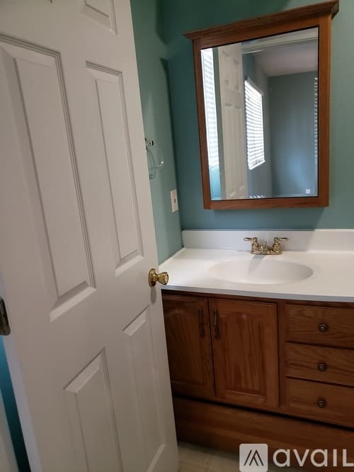 Oakdale House: 446 West J Street