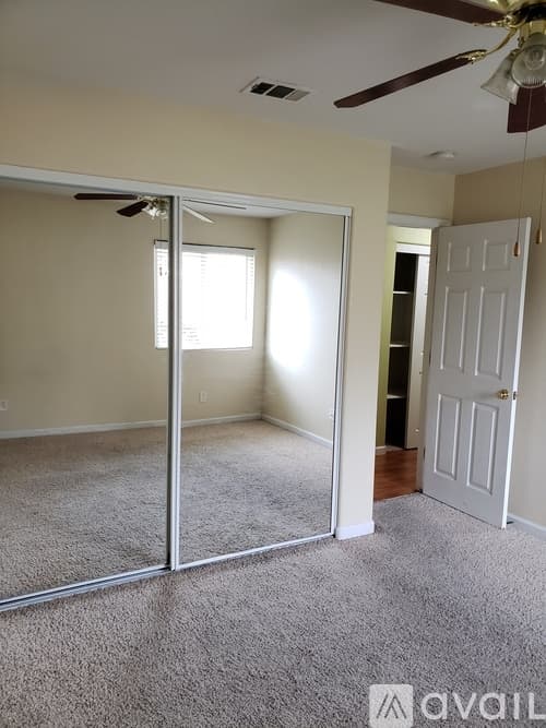 Oakdale House: 446 West J Street