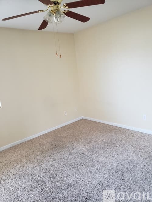 Oakdale House: 446 West J Street
