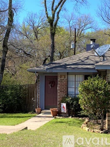 Mansfield Apartment: 201 Shady Valley Drive