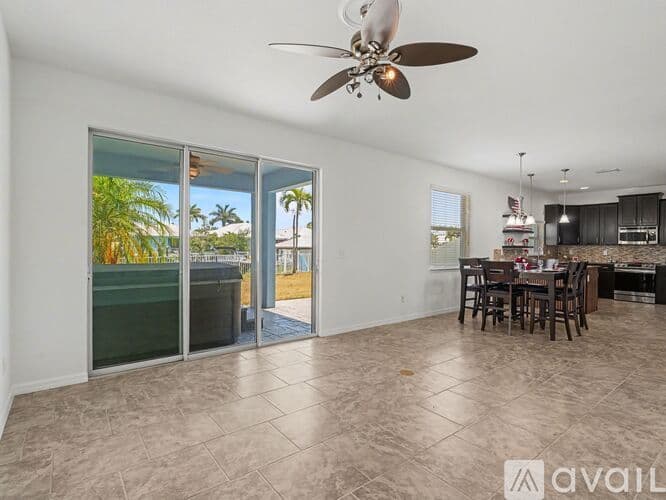 Apollo Beach House: 6417 Key Island Avenue