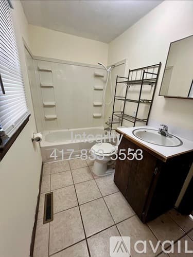 Springfield House: 2306 N Prospect Ave