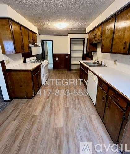 Springfield House: 2306 N Prospect Ave