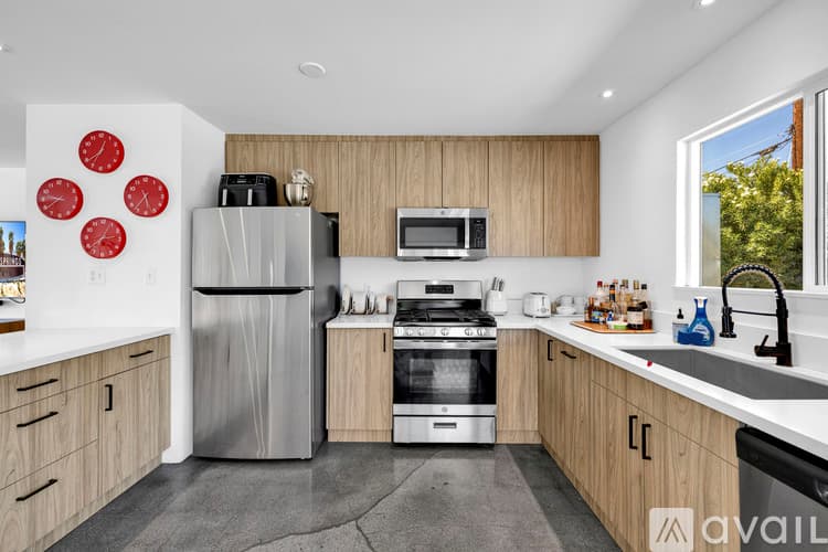 Palm Springs House: 2357 N Viminal Rd