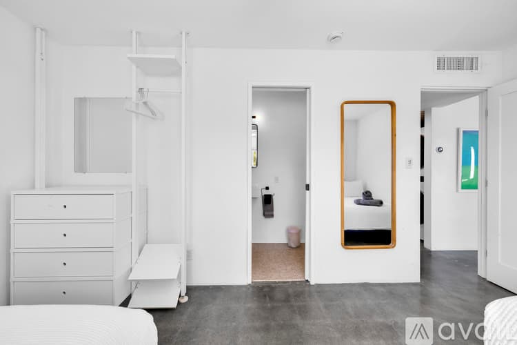 Palm Springs House: 2357 N Viminal Rd