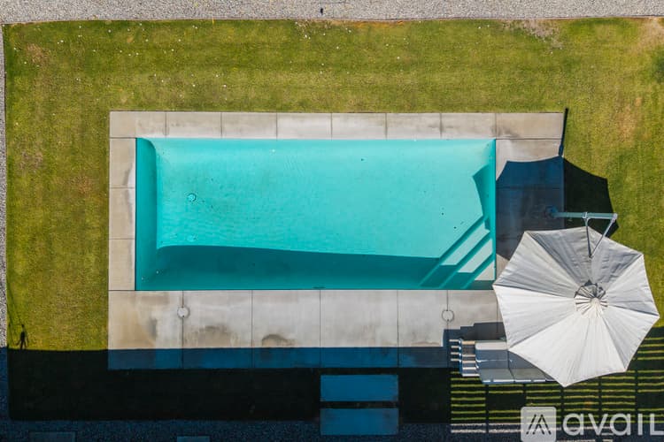 Palm Springs House: 2357 N Viminal Rd
