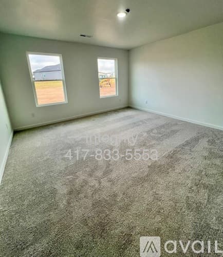 Willard House: 477 Stone Creek Rd