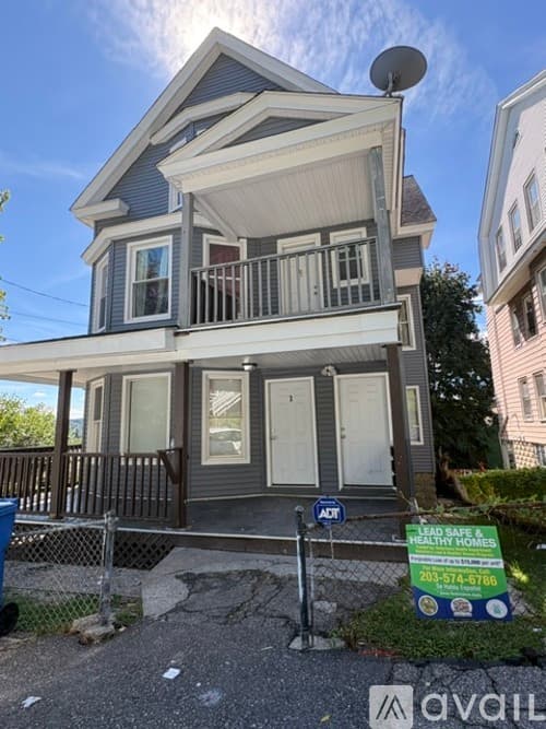 Waterbury Apartment: 56 Ashley St