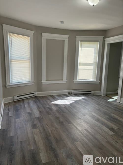 Waterbury Apartment: 56 Ashley St