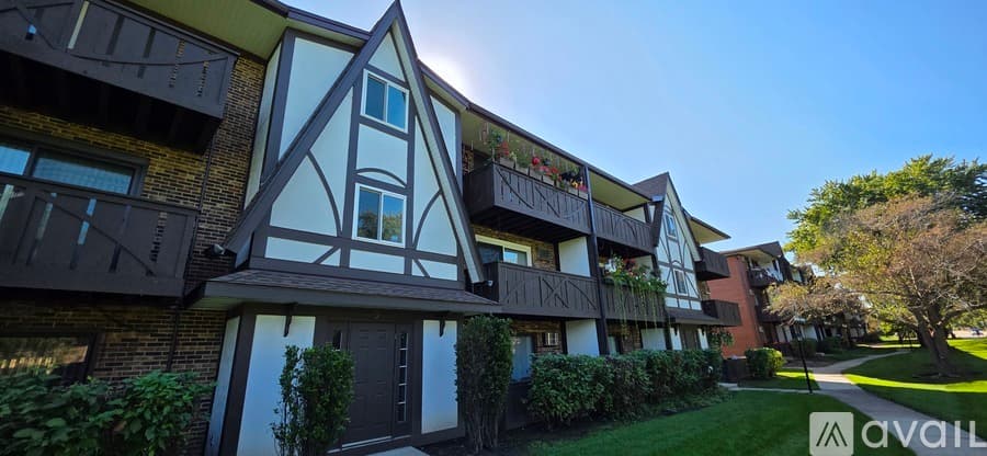 Vernon Hills Condo: 3 Timber Lane