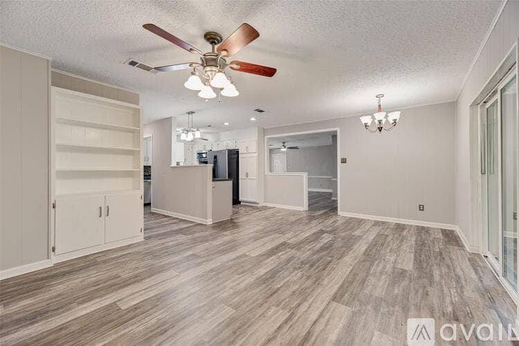 North Richland Hills House: 7100 Lowery Lane