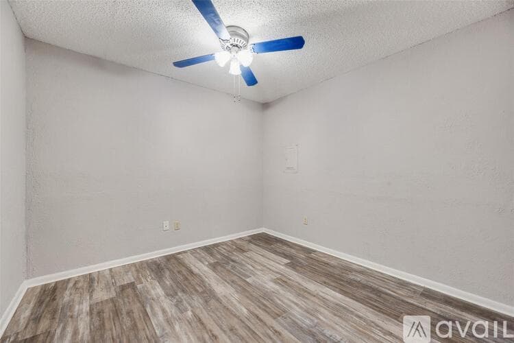 North Richland Hills House: 7100 Lowery Lane