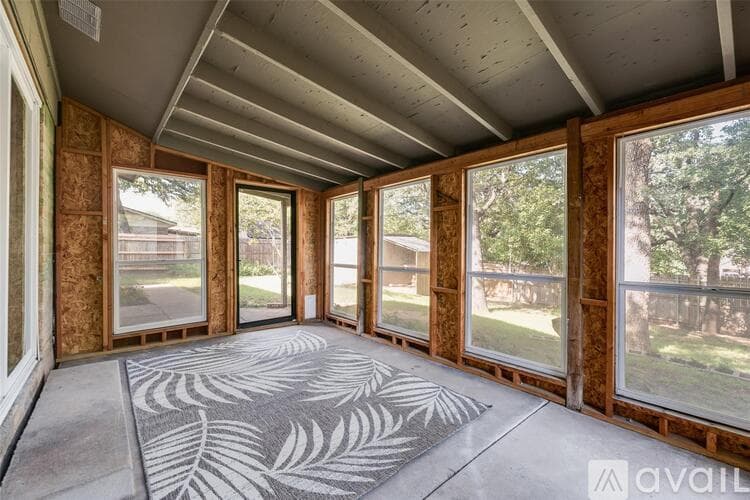 North Richland Hills House: 7100 Lowery Lane