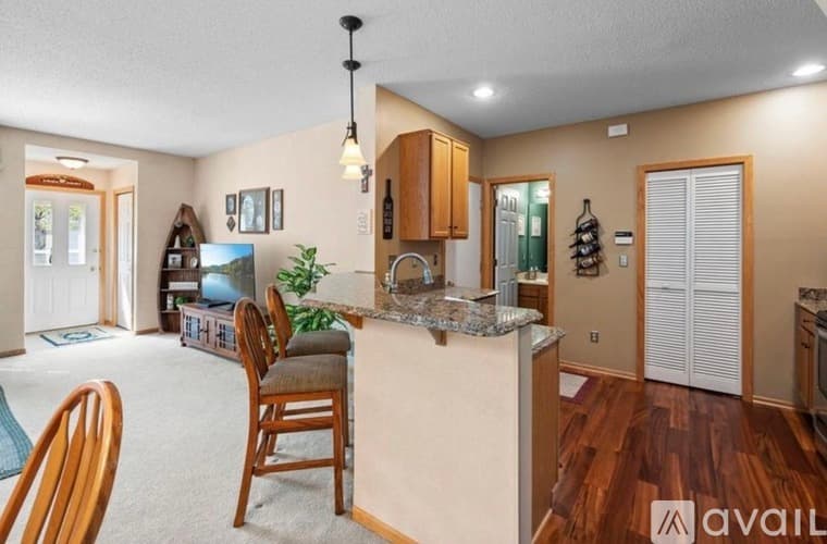 Apple Valley Townhome: 15030 Dunwood Trail