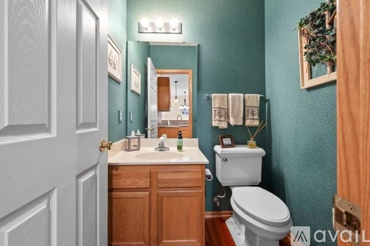 Apple Valley Townhome: 15030 Dunwood Trail