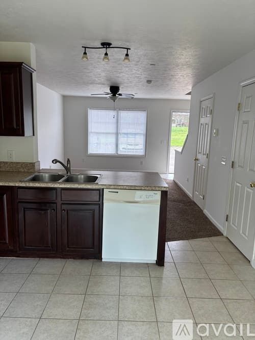 Waterford Townhome: 248 High Street